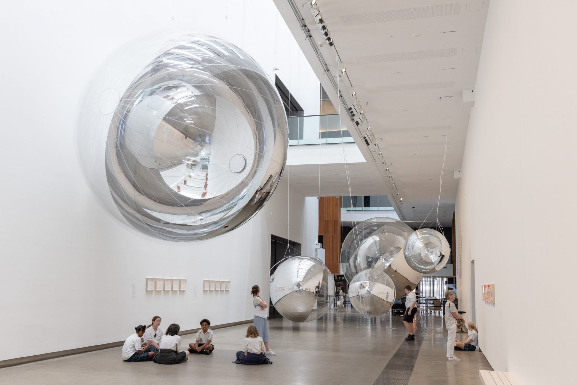 Drift: A cosmic web of thermodynamic rhythms