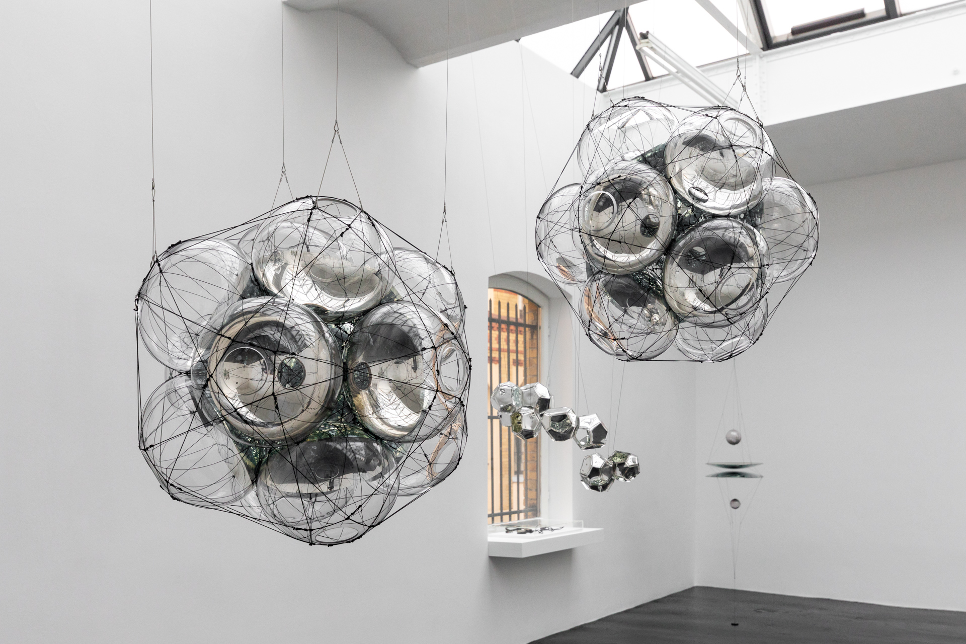 Installation view at We do not all breathe the same air, neugerriemschneider, Berlin, 2021. Courtesy of the artist and neugerriemschneider.