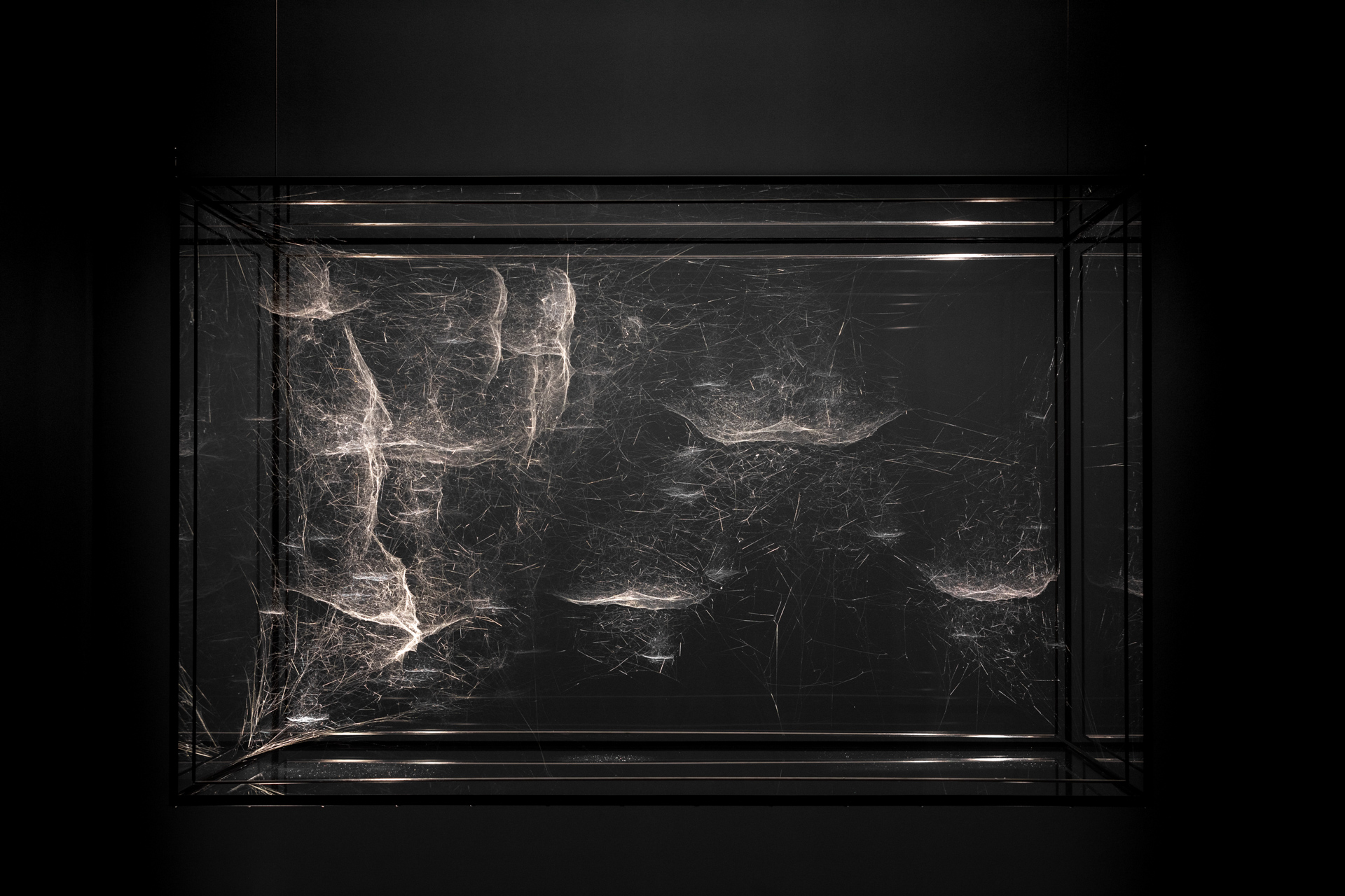 Tomás Saraceno, Algo-r(h)i(y)thms, Solo Show, Esther Schipper, Berlin, Germany, 2019. © Photography by Studio Tomás Saraceno, 2019