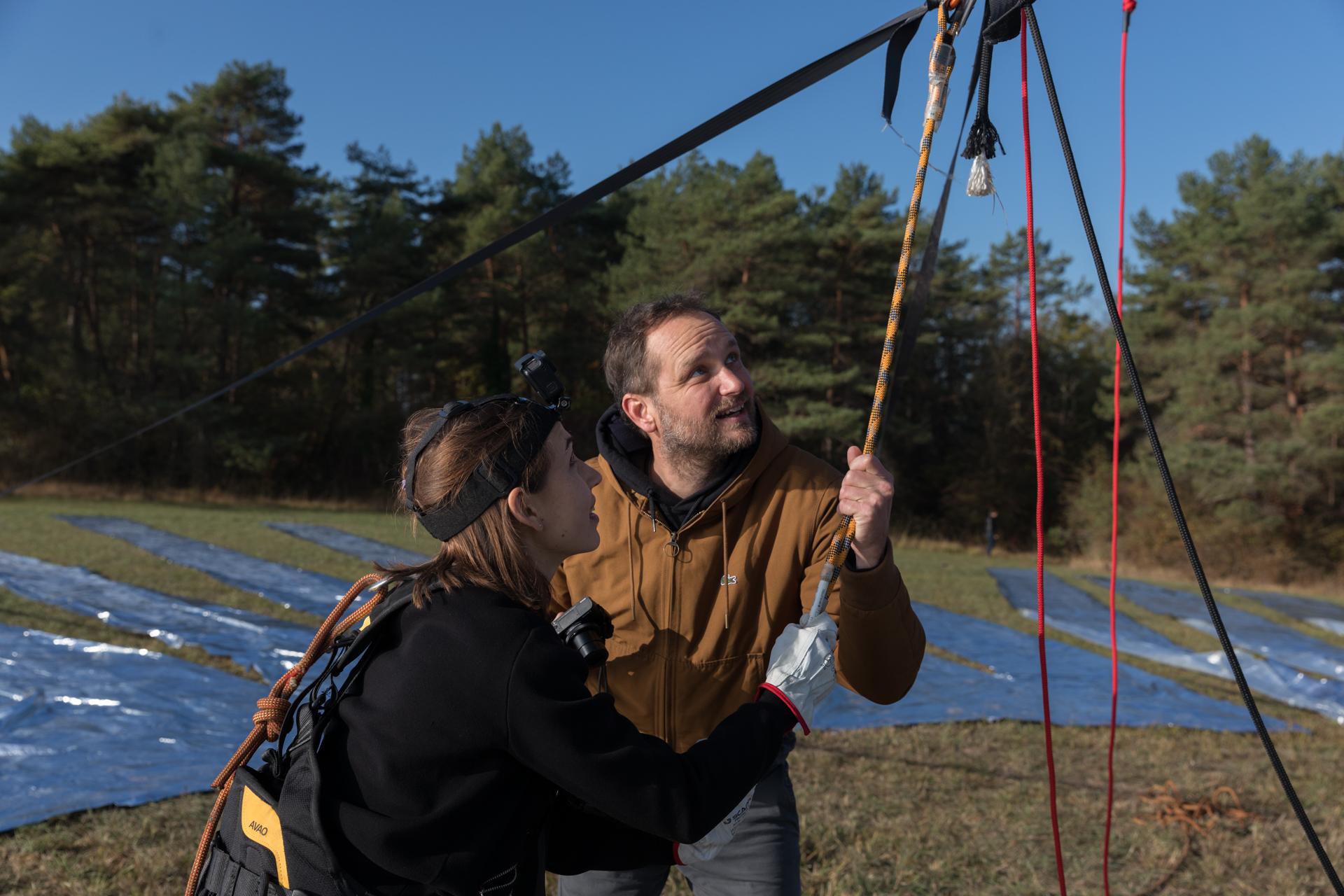 Tomás Saraceno and Sasha Engelmann, pre-takeoff